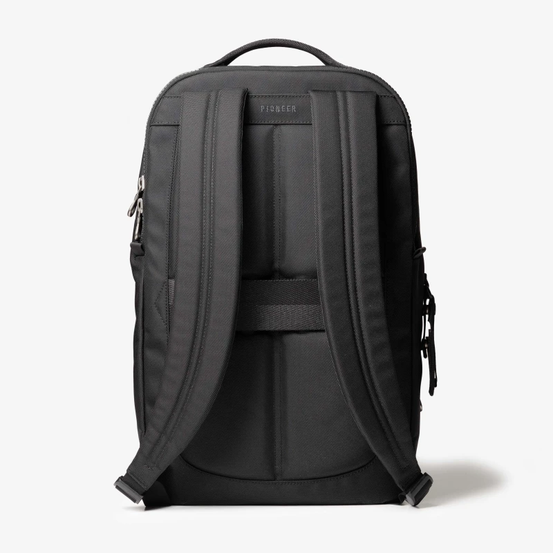 savant back view