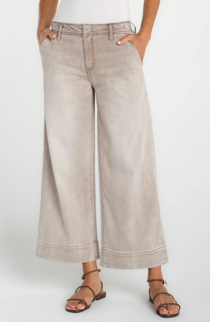 Image of THE WEEKENDER CROP WIDE LEG