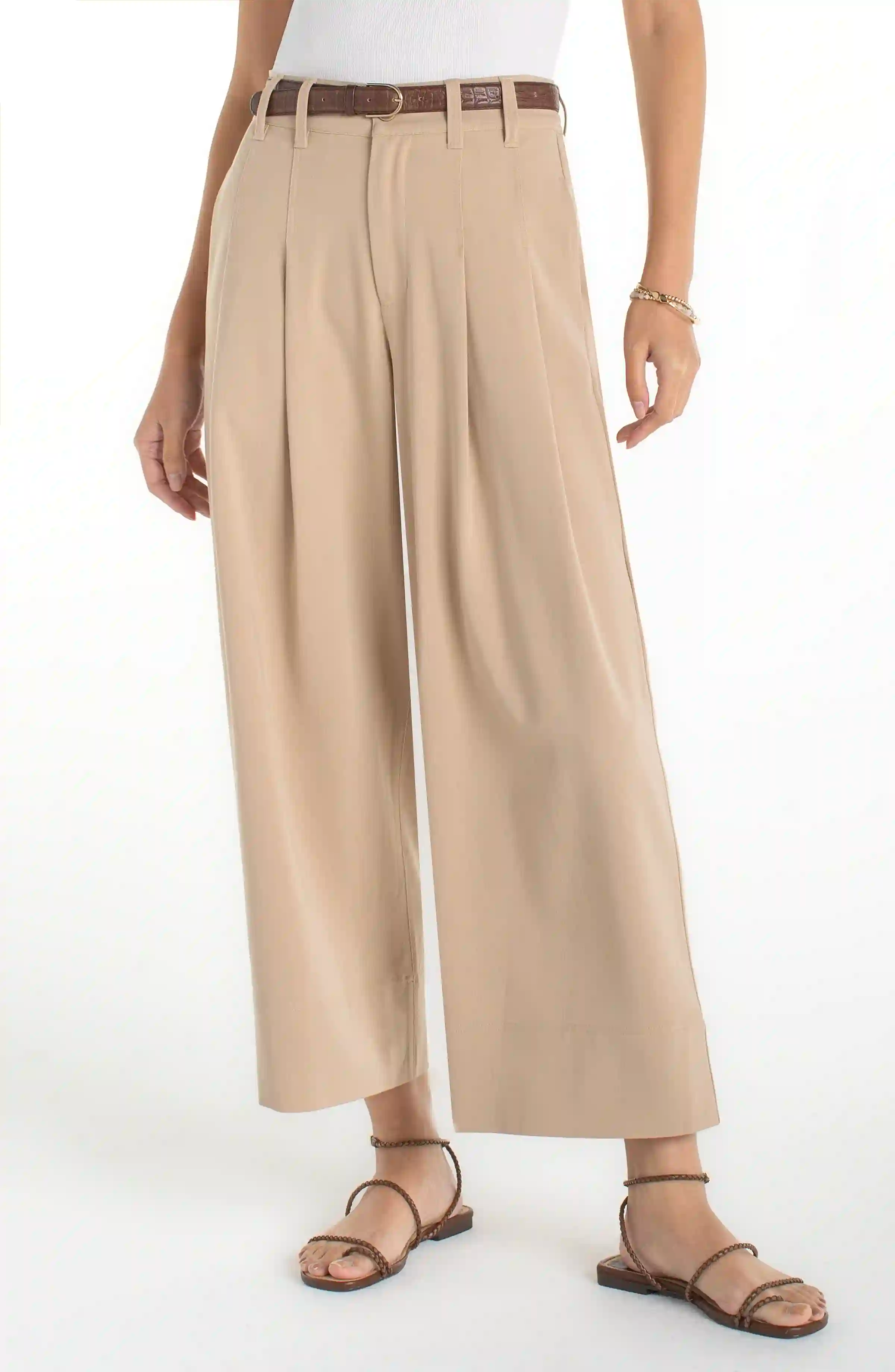 Image of PLEATED WIDE LEG CROP TROUSER