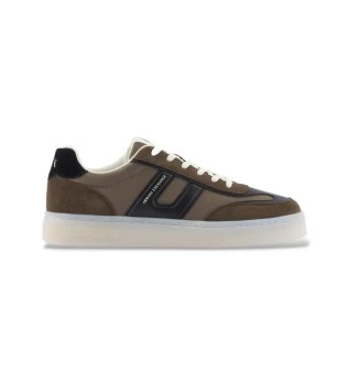 brown-tennis-shoes
