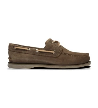 classic-green-leather-boat-shoes