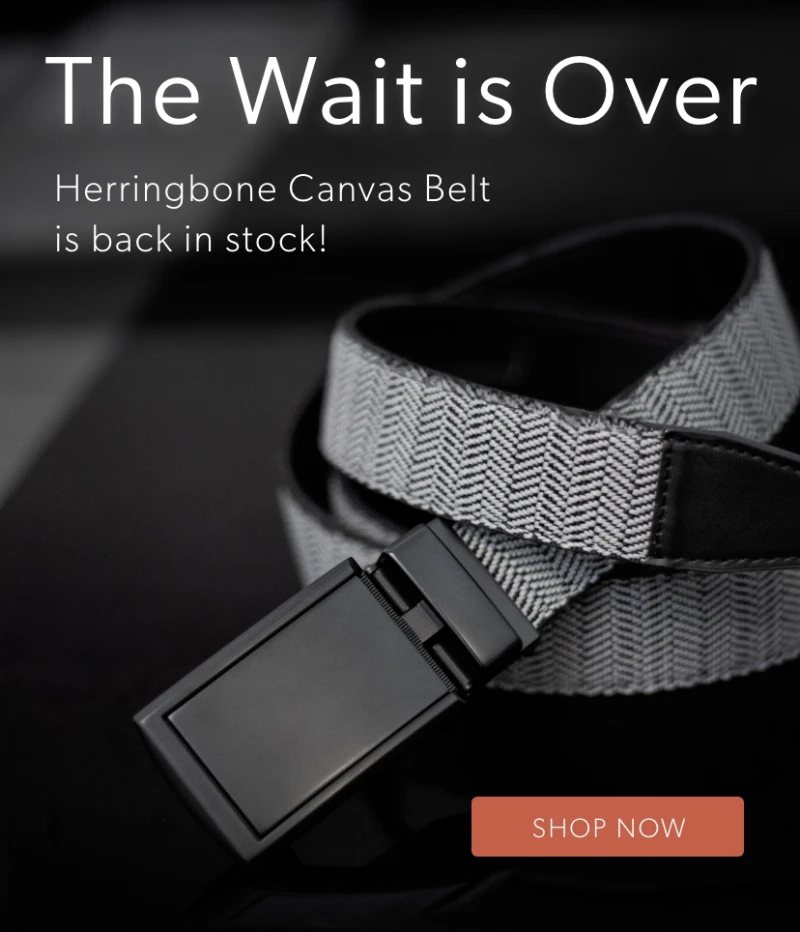 Made from a woven blend of cotton and polyester, and finished with a vegan leather backing and a faux-leather tip.