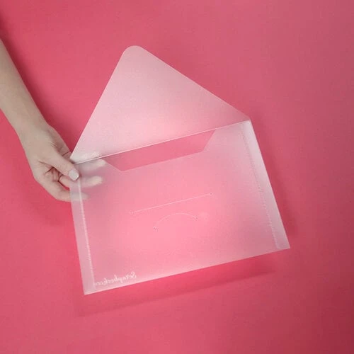 Image of Scrapbook.com - Storage Envelope - Plastic - 6 x 8.75 - Medium - 1 Single