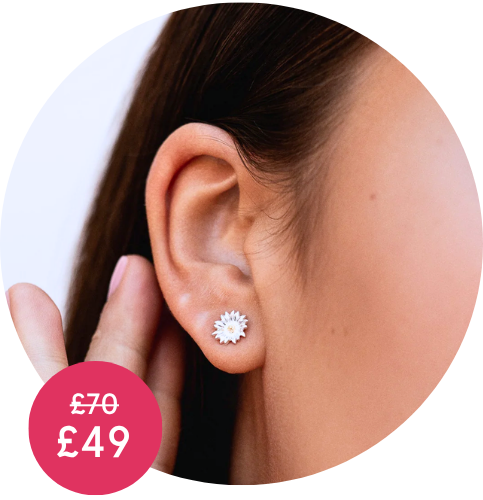 Summer Sale | Daisy Flower Studs