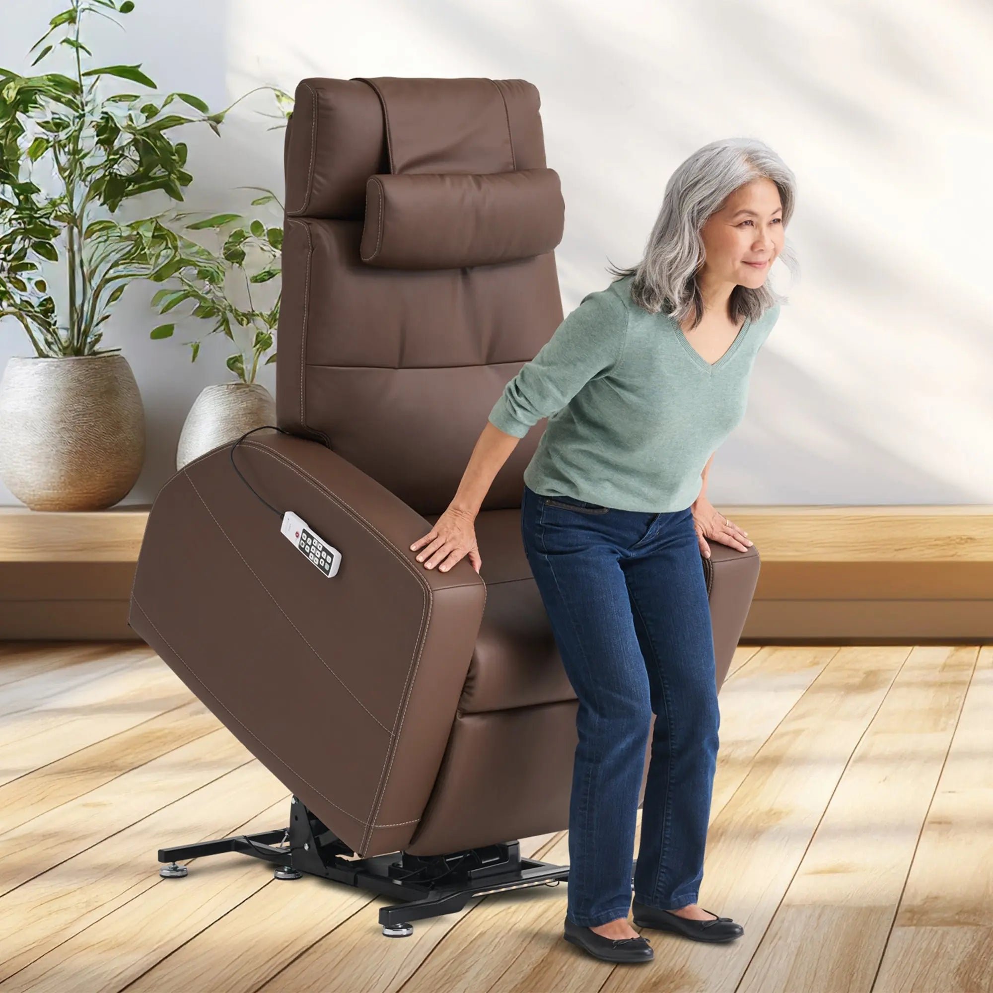 Image of Laevo Zero Gravity Recliner with Lift Assist